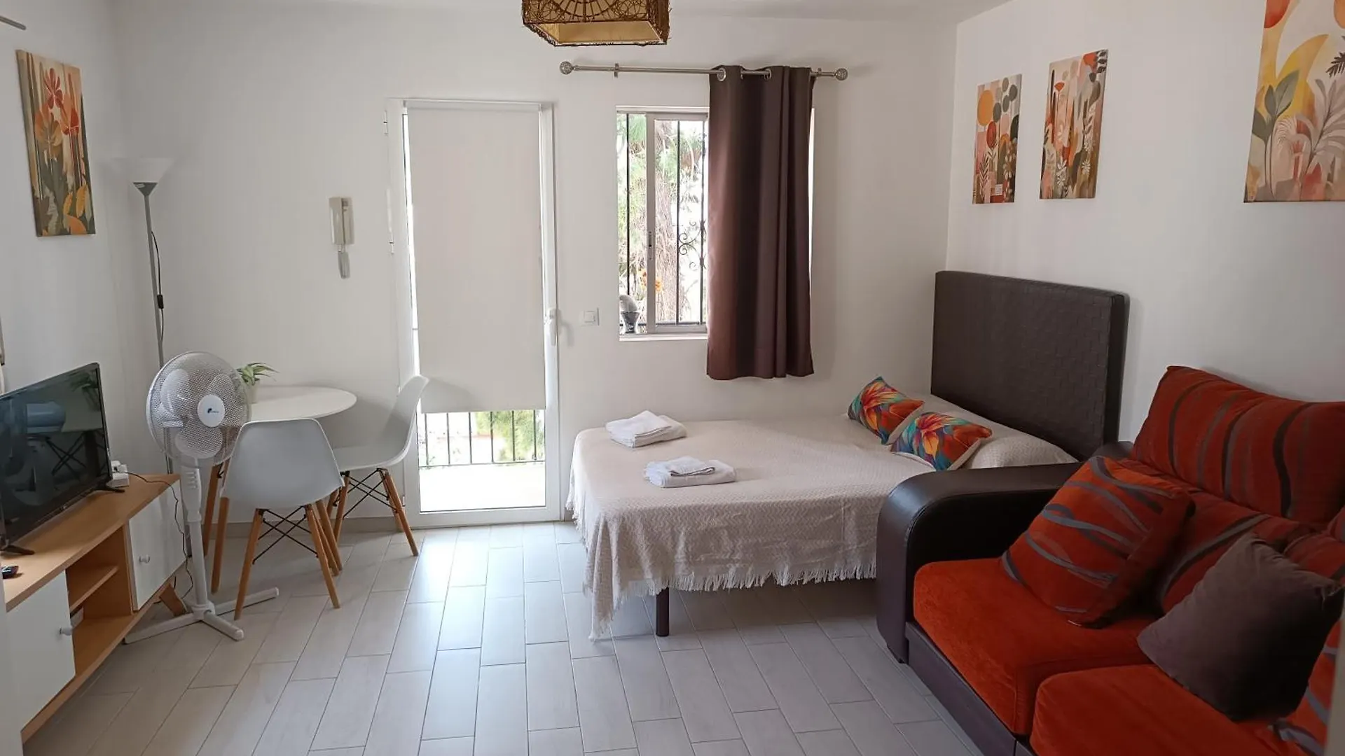 Estudio a 50mt del mar, zona Palacio de Congresos Estepona Apartamento